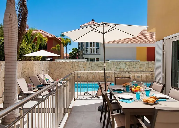 Curie With Pool By Villagrancanaria *